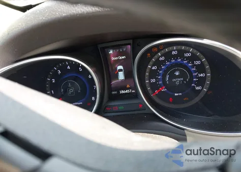 2015 Hyundai Santa Fe Sport 2.4L from USA, damaged, VIN 5XYZU3LB1FG256273